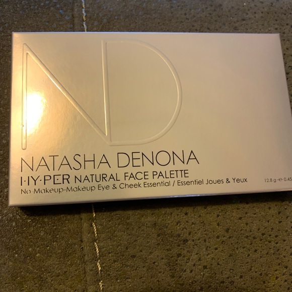 Natasha Denonas HY-PER NATURAL FACE PALETTE
NO MAKEUP MAKEUP EYE/CHEEK ESSENTIAL - Picture 10 of 11